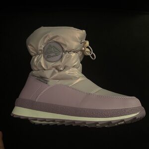 Girl’s Purple White Waterproof Winter Boots Size 4 Brand New